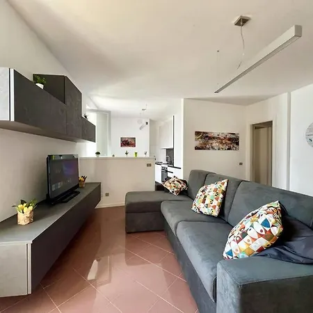 Front 2-bedroom Flat - 6 Persons Appartement *