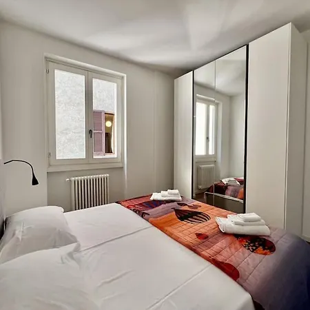 Appartement Front 2-bedroom Flat - 6 Persons Domaso