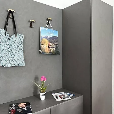 Front 2-bedroom Flat - 6 Persons Appartement *