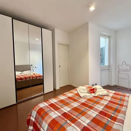 Apartment Front 2-bedroom Flat - 6 Persons
